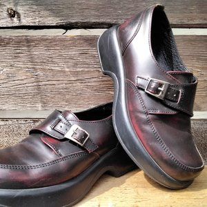 Dansko Leather Slip-on Work Shoes Womens’ Size 37/usa 6.5-7 Maroon and Black